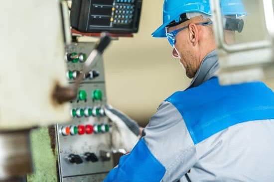 Au Cfa d'Istres, on devient Conducteur d'installation et de machines automatisées