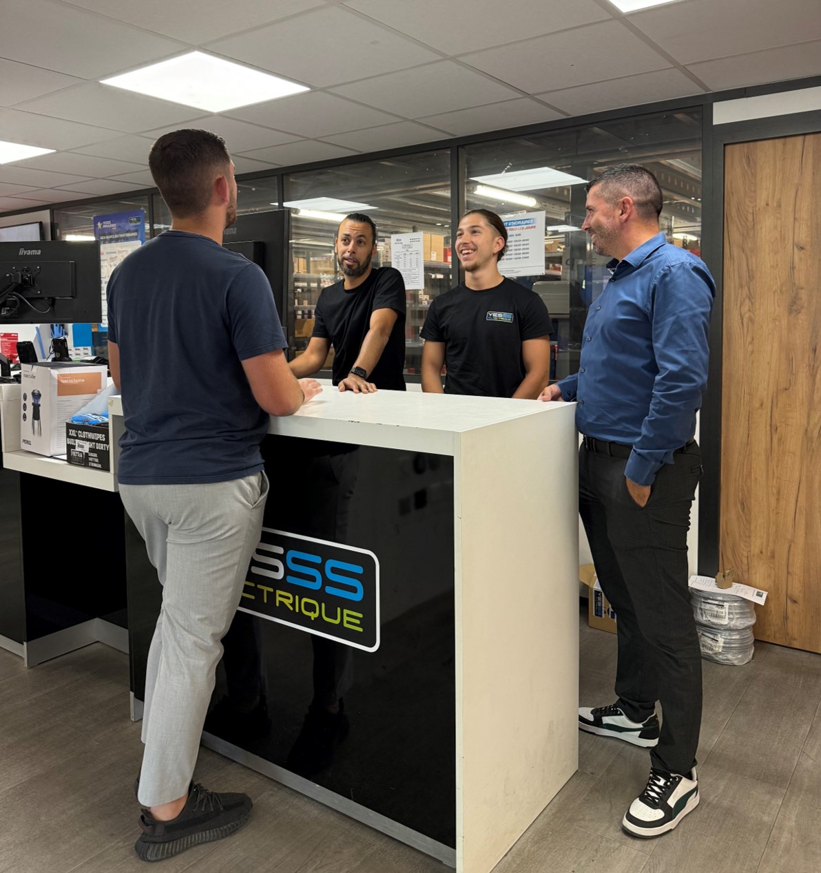 YESSS Électrique s’associe à l’Afpa et à l’OPCO AKTO pour recruter et former en alternance 20 Conseillers de vente.