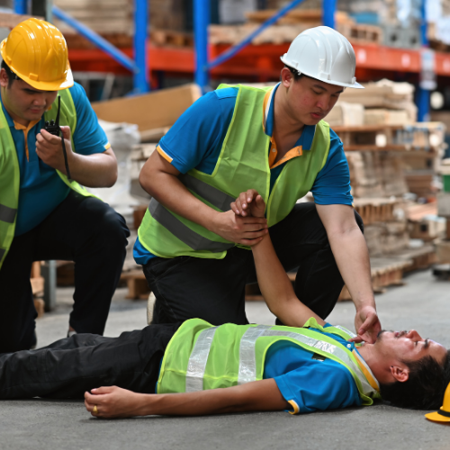 Devenir Sauveteur secouriste du travail à l’Afpa, c’est un privilège pour les entreprises !